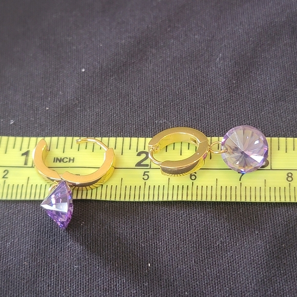 Earrings - Picture 4 of 4